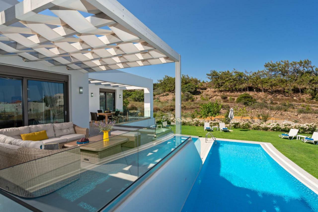 Eolia Iconic Villa, Walking Distance To The Beach, By Thinkvilla Pánormos Esterno foto