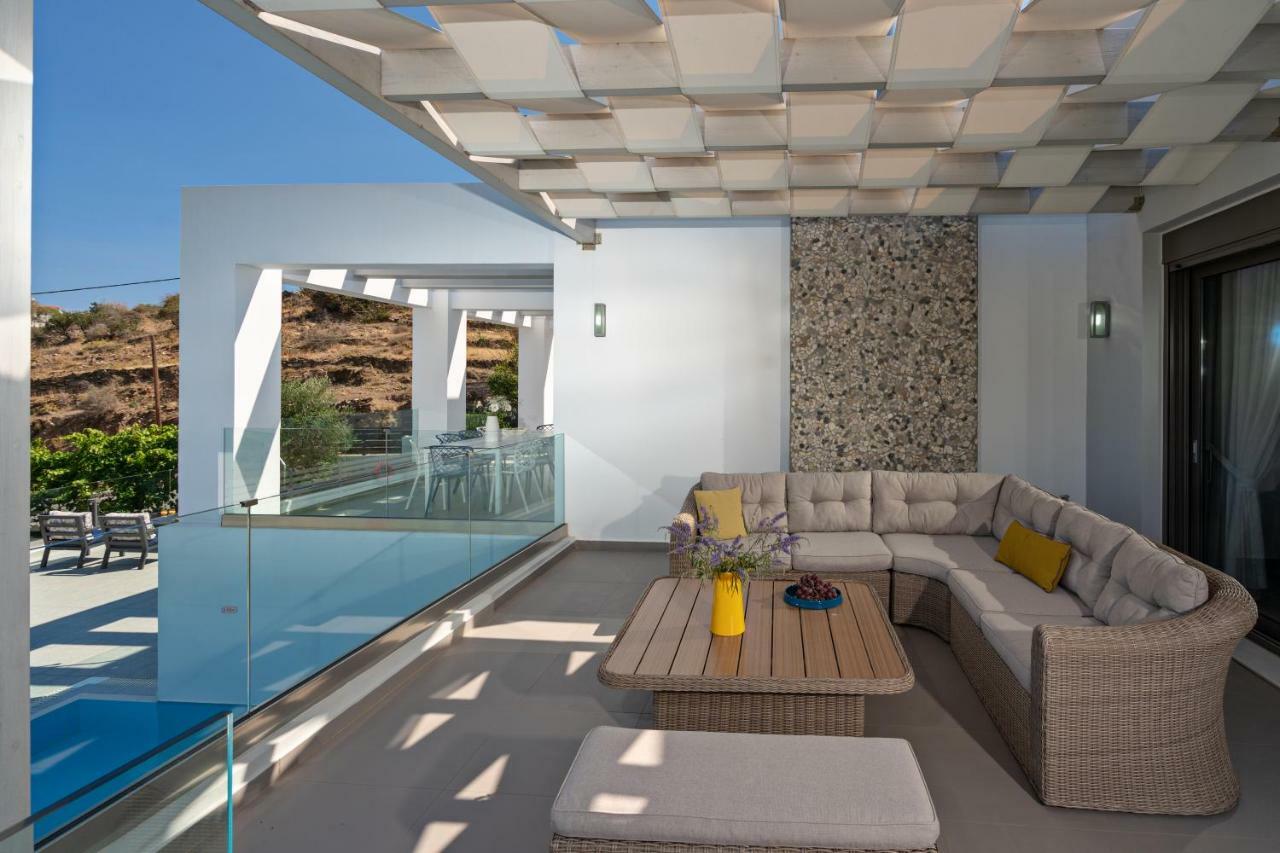 Eolia Iconic Villa, Walking Distance To The Beach, By Thinkvilla Pánormos Esterno foto