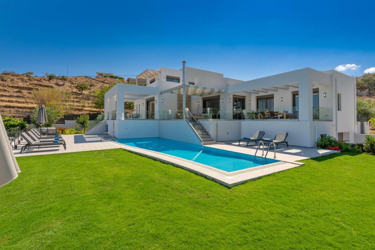 Eolia Iconic Villa, Walking Distance To The Beach, By Thinkvilla Pánormos Esterno foto